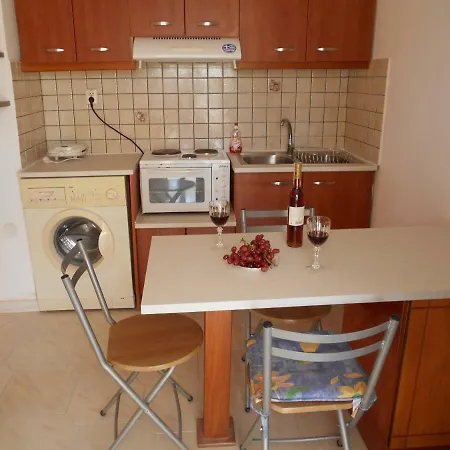 Kleo Apartment *